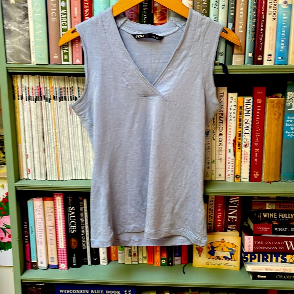 Nau eco friendly baby bleu v- neck tank.